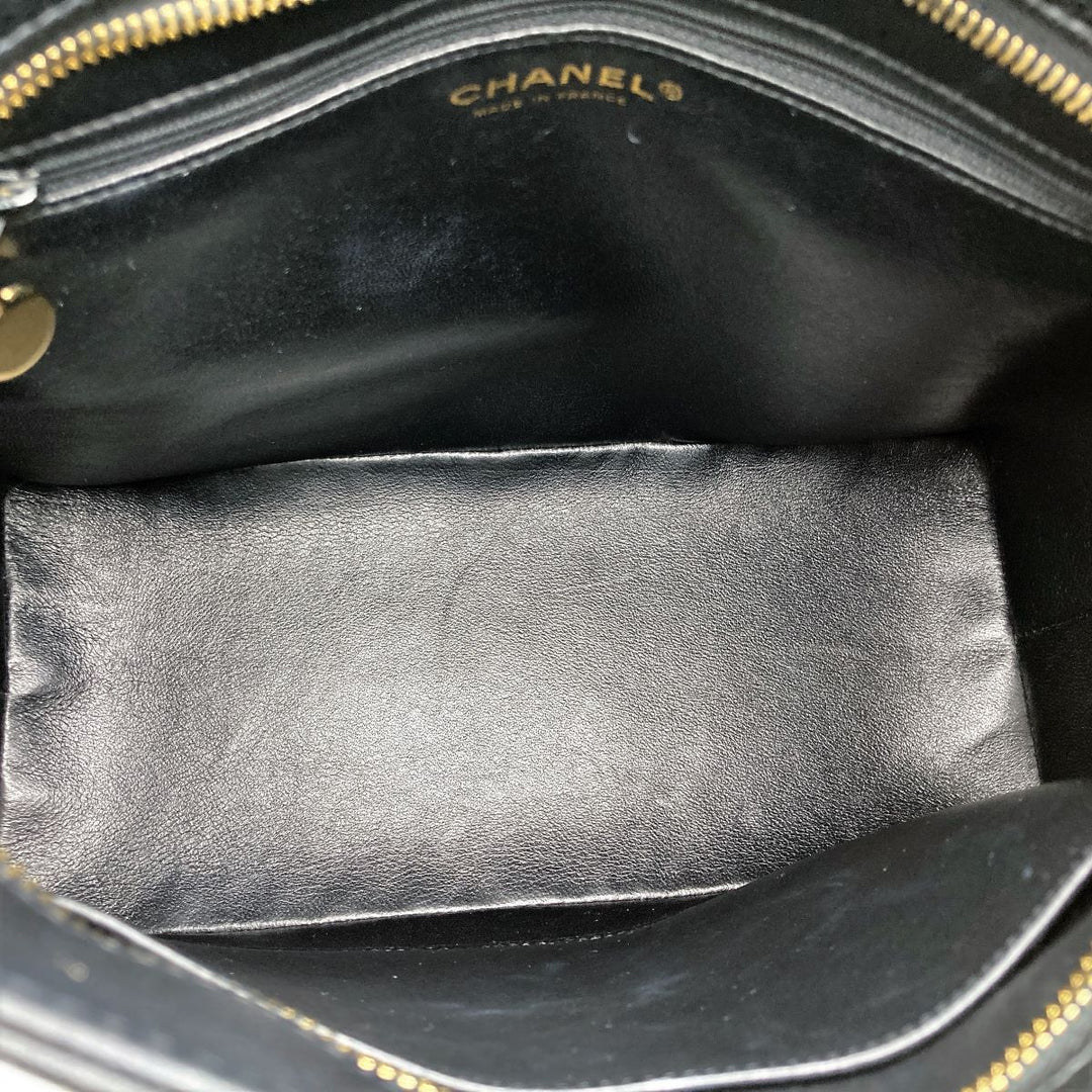 CHANEL シャネル 
 トートバッグ 
マットキャビアスキン ブラック