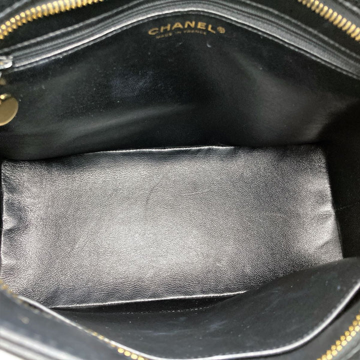 CHANEL シャネル 
 トートバッグ 
マットキャビアスキン ブラック