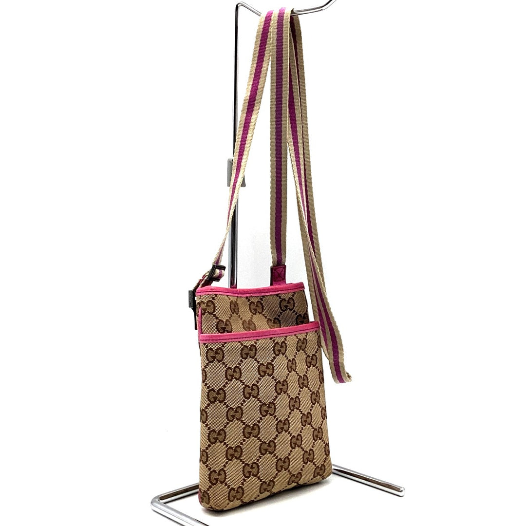 GUCCI グッチ 
 141863  ショルダーバッグ 
GGキャンバス ブラウン