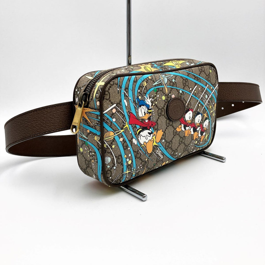 GUCCI グッチ 
 602695 ウエストバッグ 
GGスプリームキャンバス ブラウン