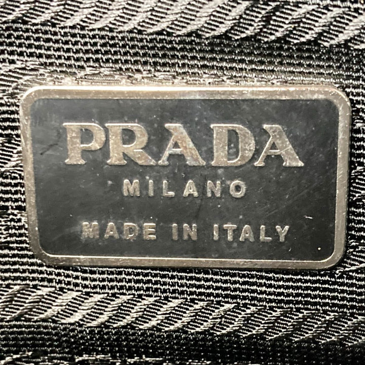 PRADA プラダ 
 B10069  ショルダーバッグ 
ナイロン ネイビー