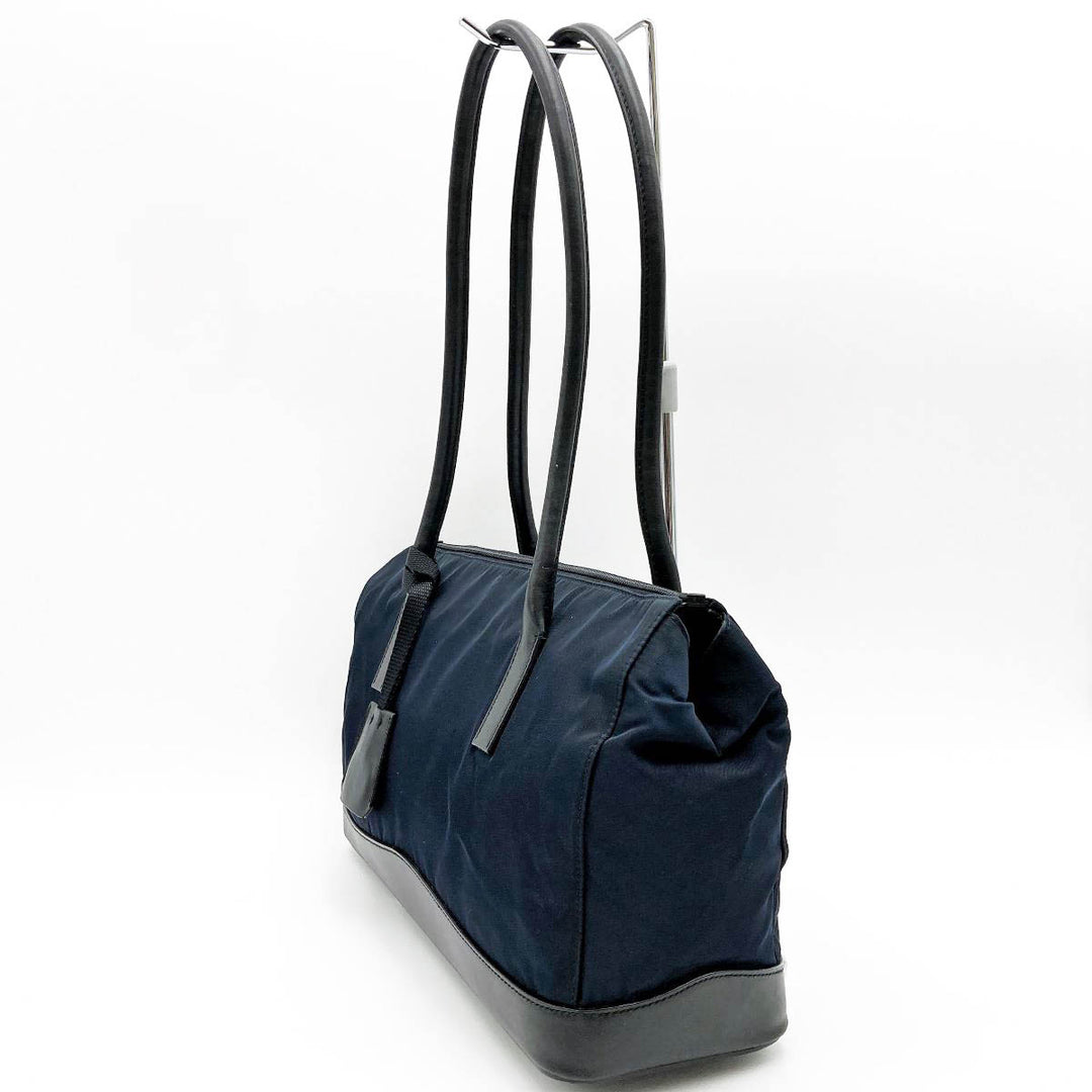 PRADA プラダ 
 B10069  ショルダーバッグ 
ナイロン ネイビー