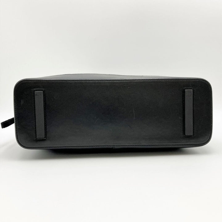 PRADA プラダ 
 B10069  ショルダーバッグ 
ナイロン ネイビー
