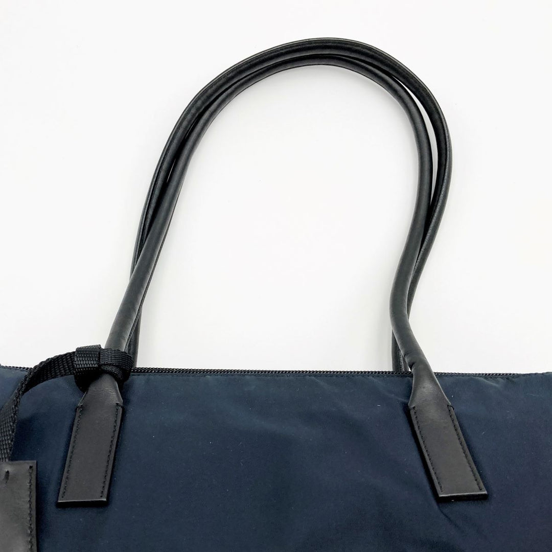PRADA プラダ 
 B10069  ショルダーバッグ 
ナイロン ネイビー