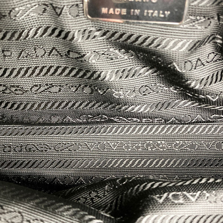 PRADA プラダ 
 B10069  ショルダーバッグ 
ナイロン ネイビー