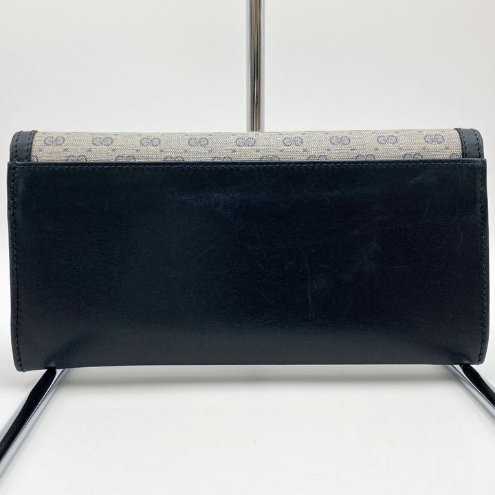 GUCCI グッチ 
 035 922 0911 長財布 
PVC/レザー  グレー