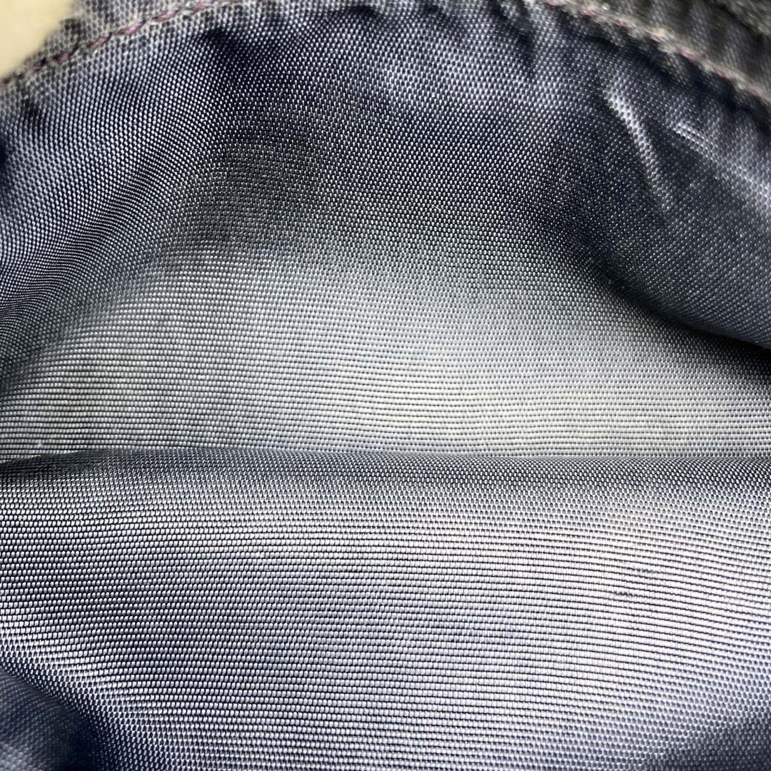 GUCCI グッチ 
 035 922 0911 長財布 
PVC/レザー  グレー