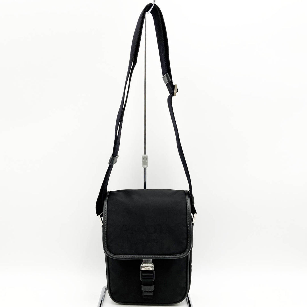 PRADA プラダ 
 ショルダーバッグ 
ナイロン ブラック