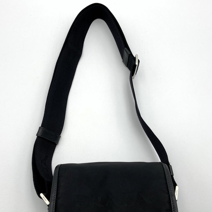 PRADA プラダ 
 ショルダーバッグ 
ナイロン ブラック