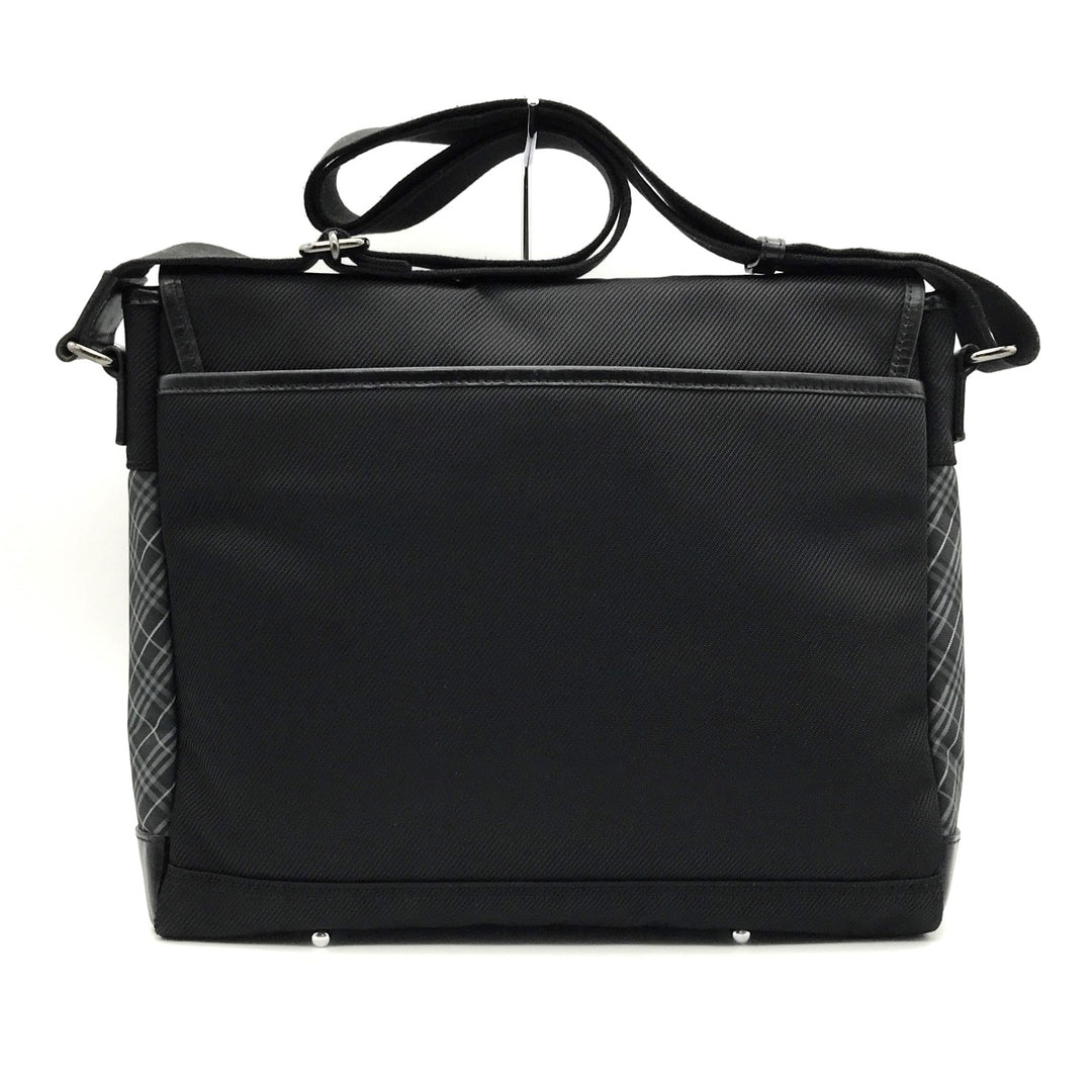BURBERRY BLACK LABEL バーバリーブラックレーベル 
 メッセンジャーバッグ 
ナイロン ブラック