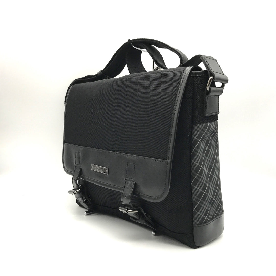 BURBERRY BLACK LABEL バーバリーブラックレーベル 
 メッセンジャーバッグ 
ナイロン ブラック