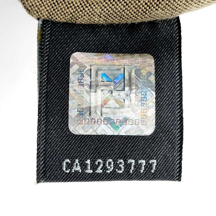 FENDI フェンディ 
 8BH132 ハンドバッグ 
PVC ホワイト