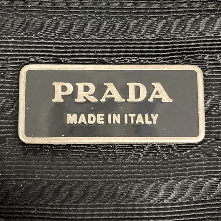 PRADA プラダ 
 ショルダーバッグ 
ナイロン ブラック