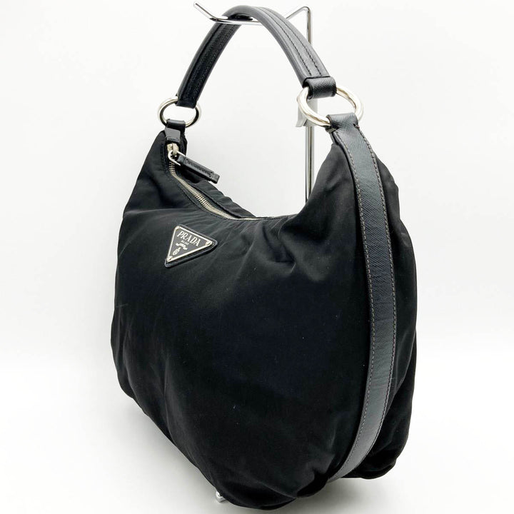 PRADA プラダ 
 ショルダーバッグ 
ナイロン ブラック