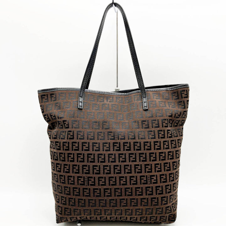 FENDI フェンディ 
 ズッキーノ 8BH074 トートバッグ 
ナイロン ブラウン