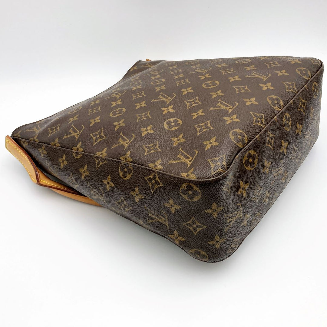 LOUIS VUITTON ルイ・ヴィトン 
 ルーピングGM M51145 ショルダーバッグ 
PVC モノグラム