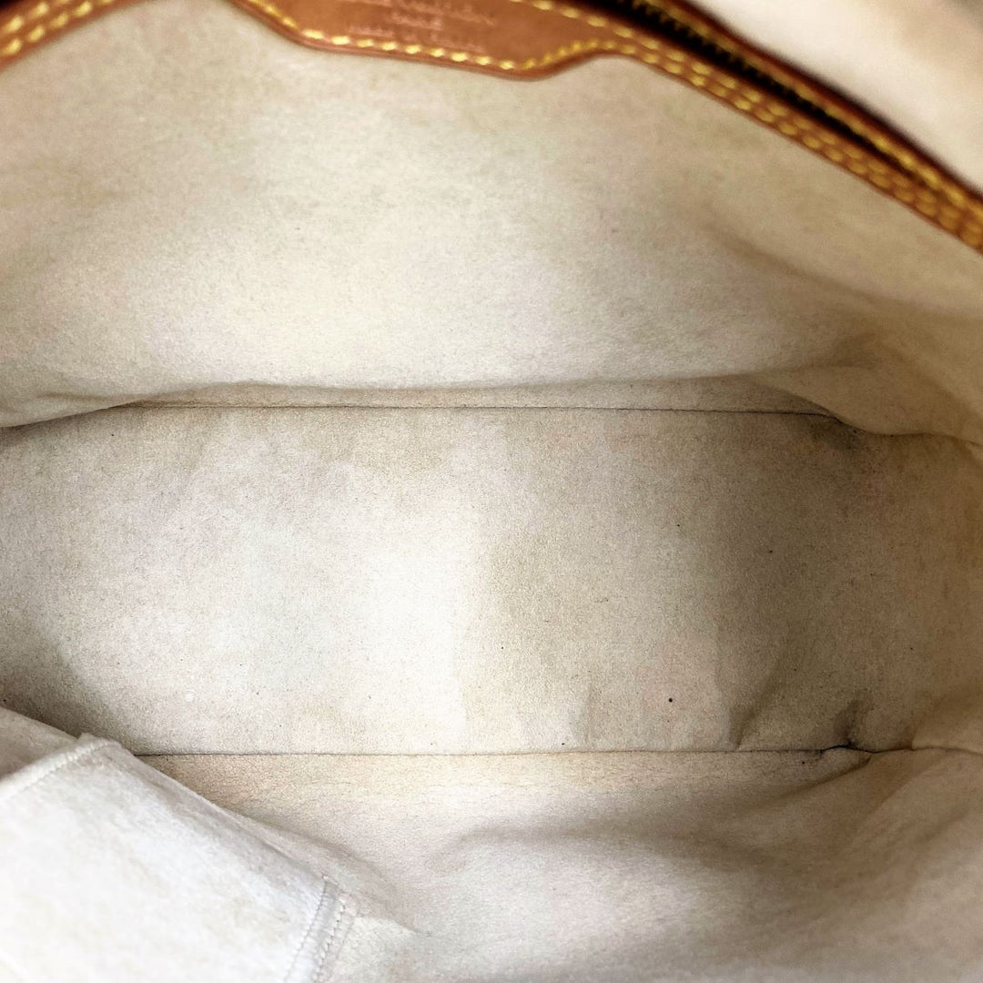 LOUIS VUITTON ルイ・ヴィトン 
 ルーピングGM M51145 ショルダーバッグ 
PVC モノグラム