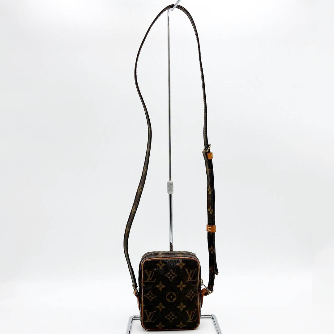 LOUIS VUITTON ルイ・ヴィトン 
 ミニ ダヌーブ M45268 ショルダーバッグ 
PVC ブラウン