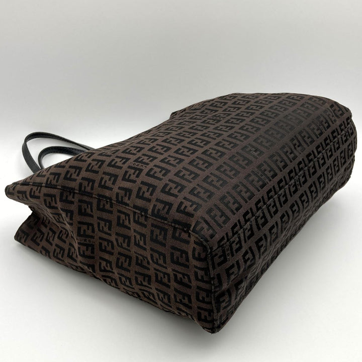 FENDI フェンディ 
 8BH073 トートバッグ 
キャンバス ブラウン