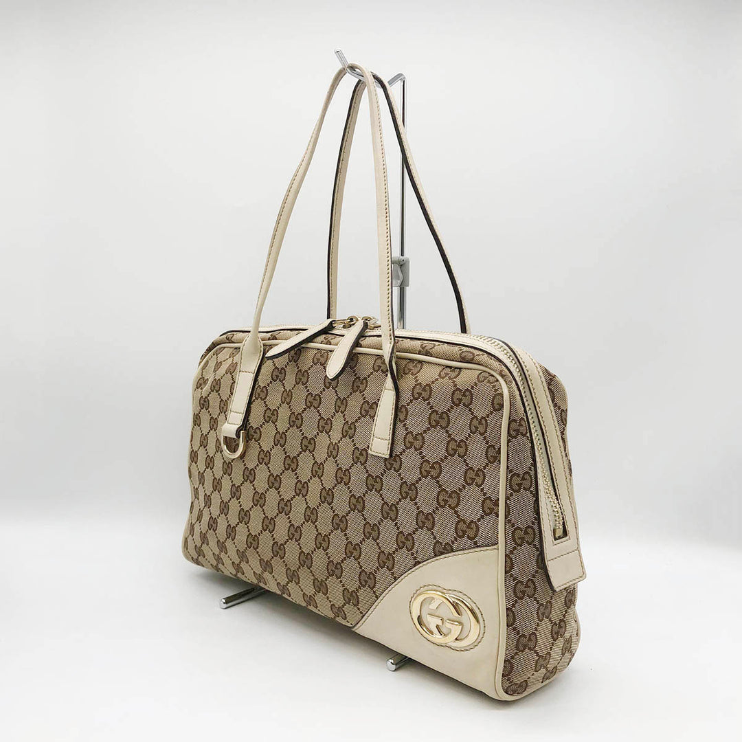 GUCCI グッチ 
 ニューブリット 169971 ショルダーバッグ 
GGキャンバス ベージュ