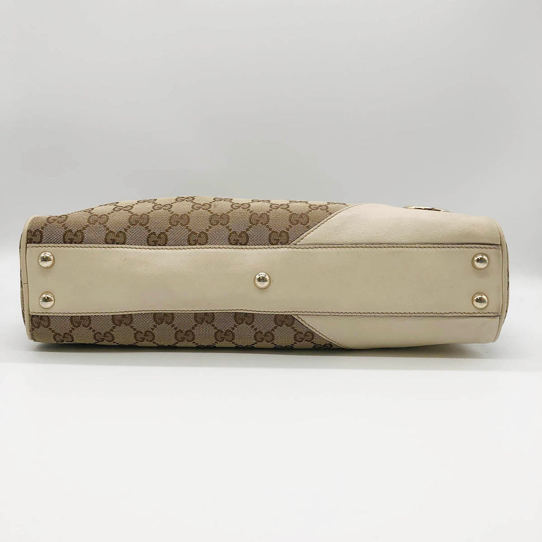 GUCCI グッチ 
 ニューブリット 169971 ショルダーバッグ 
GGキャンバス ベージュ