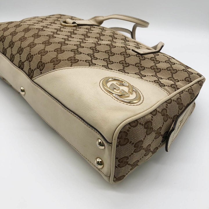 GUCCI グッチ 
 ニューブリット 169971 ショルダーバッグ 
GGキャンバス ベージュ