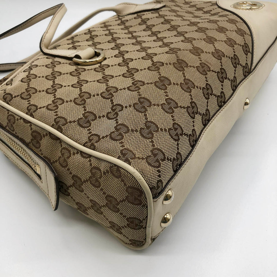 GUCCI グッチ 
 ニューブリット 169971 ショルダーバッグ 
GGキャンバス ベージュ