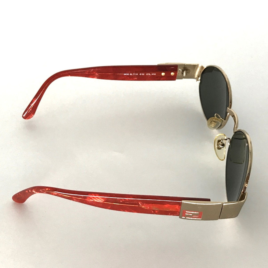 FENDI フェンディ 
 サングラス 
 レッド