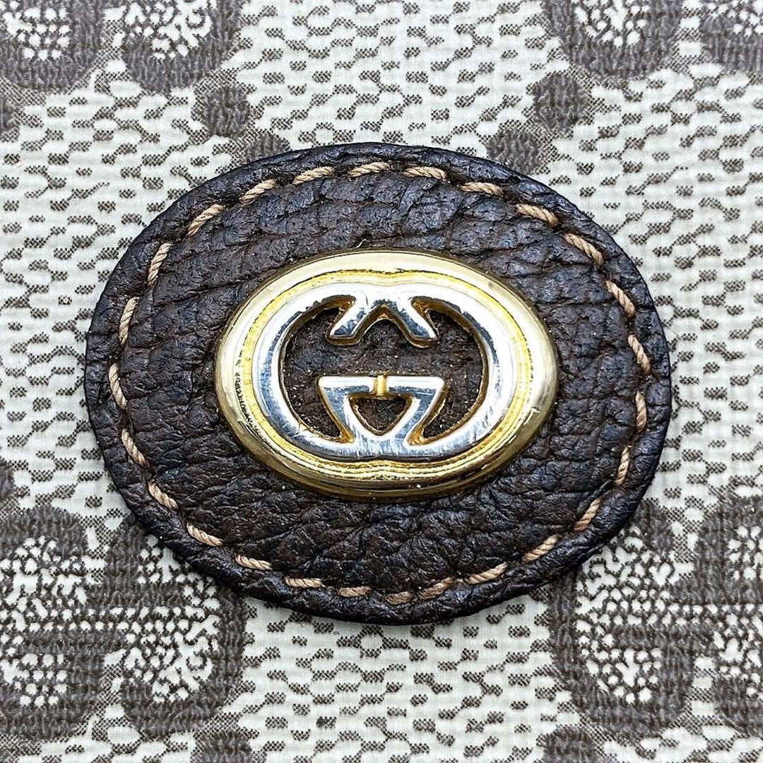 GUCCI グッチ 
 97・01・037 クラッチバッグ 
GGスプリームキャンバス ブラウン