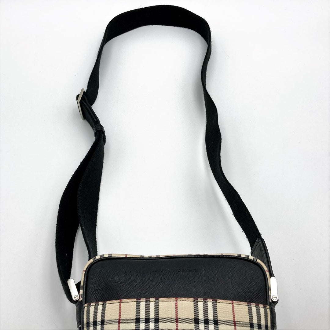 BURBERRY バーバリー 
 ショルダーバッグ 
キャンバス ベージュ