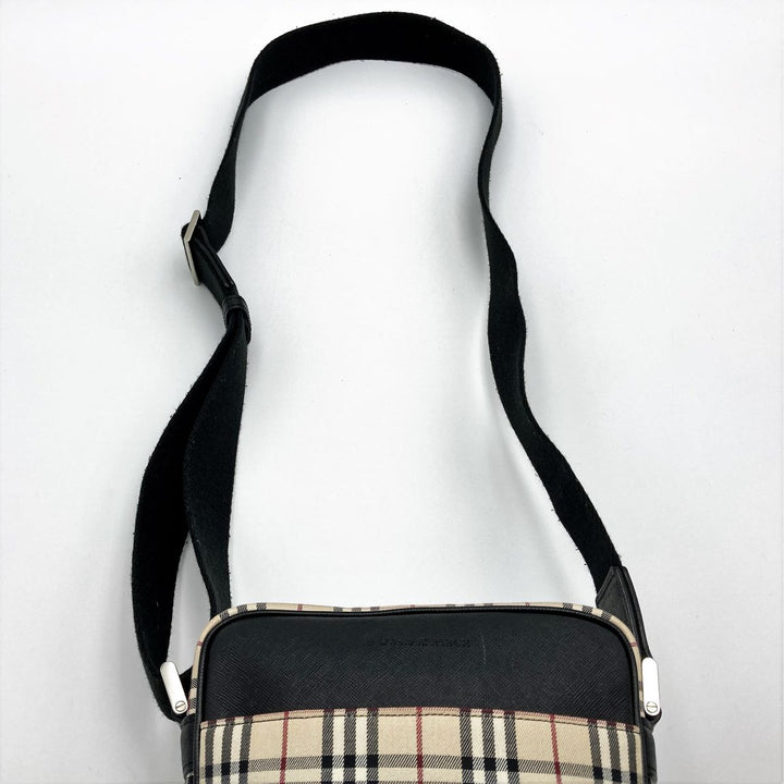 BURBERRY バーバリー 
 ショルダーバッグ 
キャンバス ベージュ