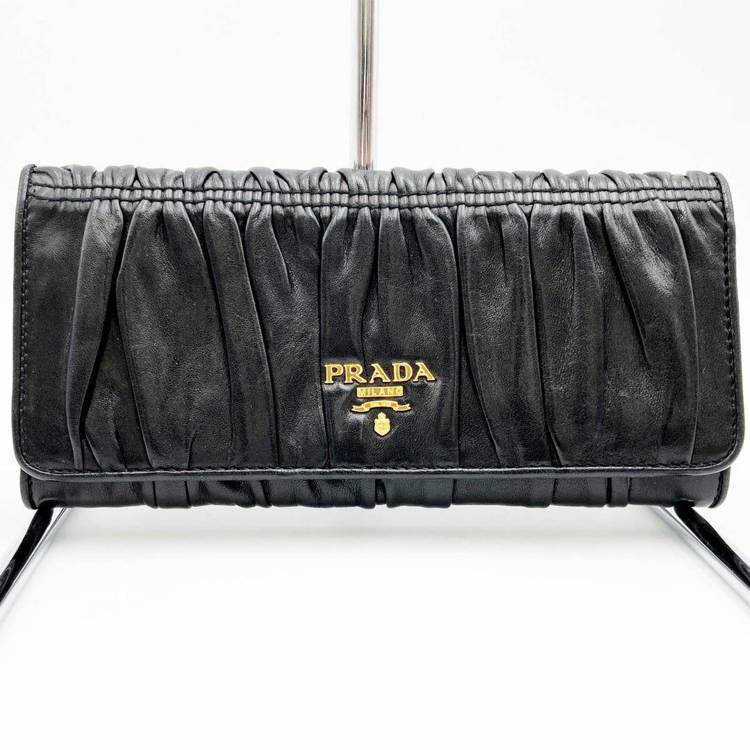 PRADA プラダ 
 長財布 
レザー ブラック