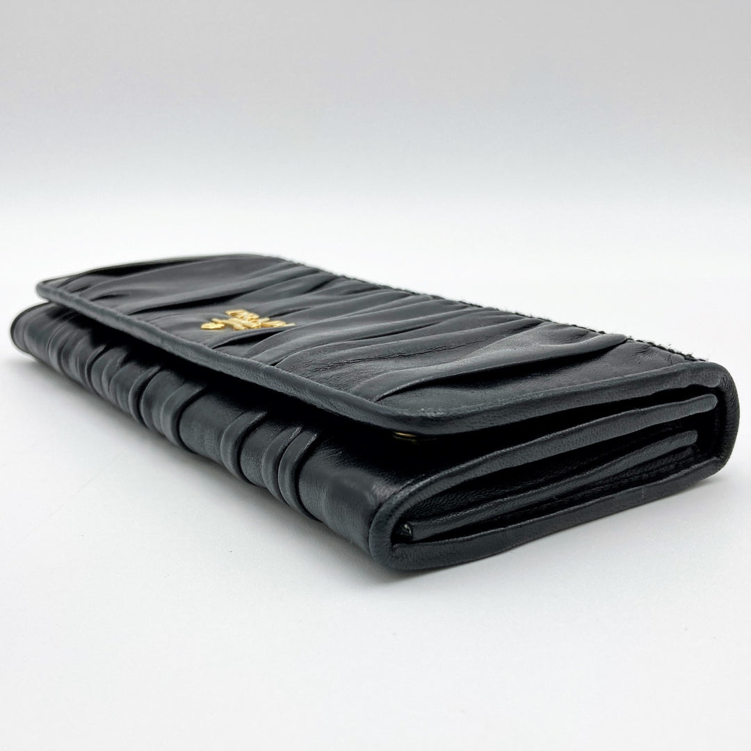 PRADA プラダ 
 長財布 
レザー ブラック