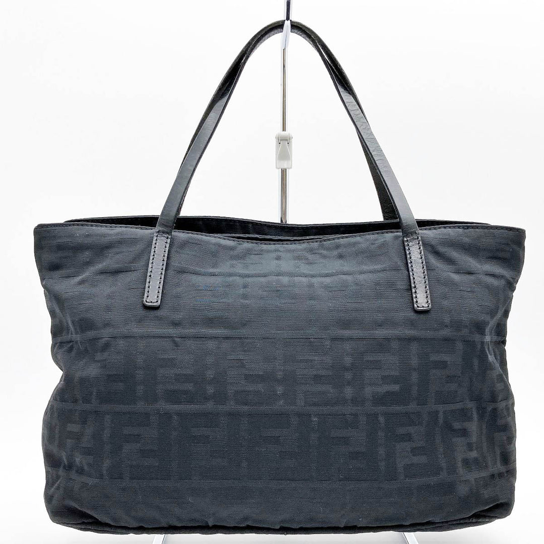 FENDI フェンディ 
 15786  トートバッグ 
ナイロン ブラック