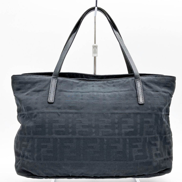 FENDI フェンディ 
 15786  トートバッグ 
ナイロン ブラック