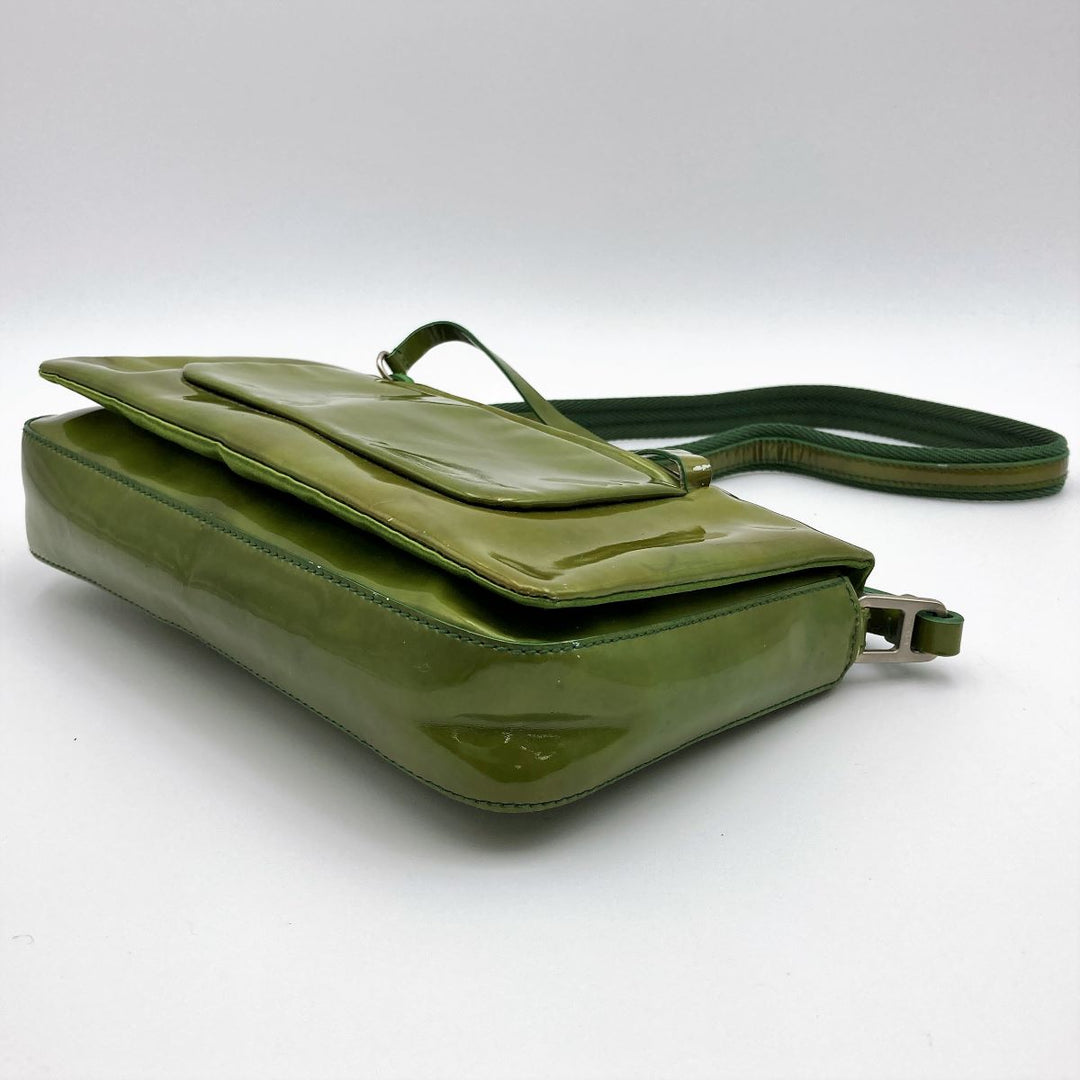 PRADA プラダ 
 ショルダーバッグ 
PVC グリーン