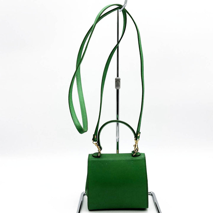 CELINE セリーヌ 
 M11 ショルダーバッグ 
レザー グリーン