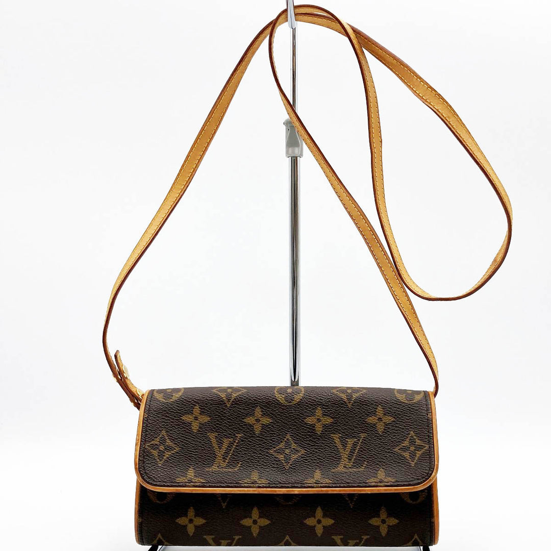 LOUIS VUITTON ルイ・ヴィトン 
 ポシェットツインPM M51854 ショルダーバッグ 
PVC ブラウン