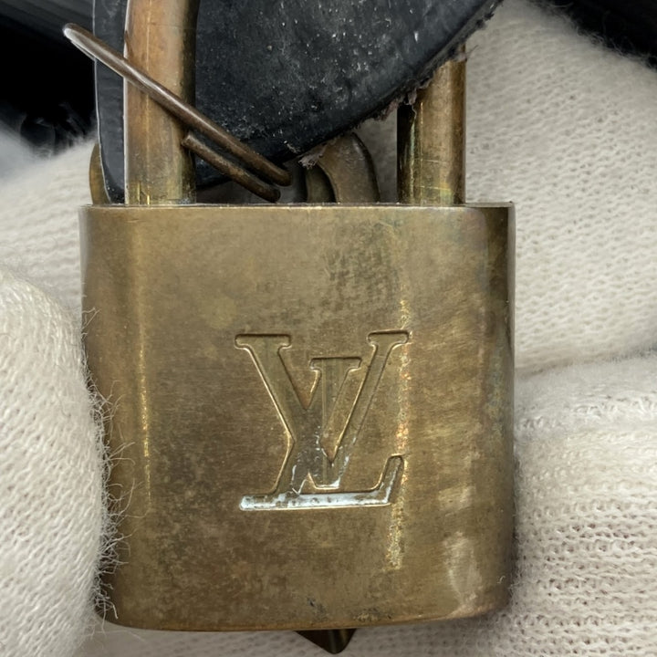 LOUIS VUITTON ルイ・ヴィトン 
 スピーディ25 M59032 ボストンバッグ 
エピレザー ブラック