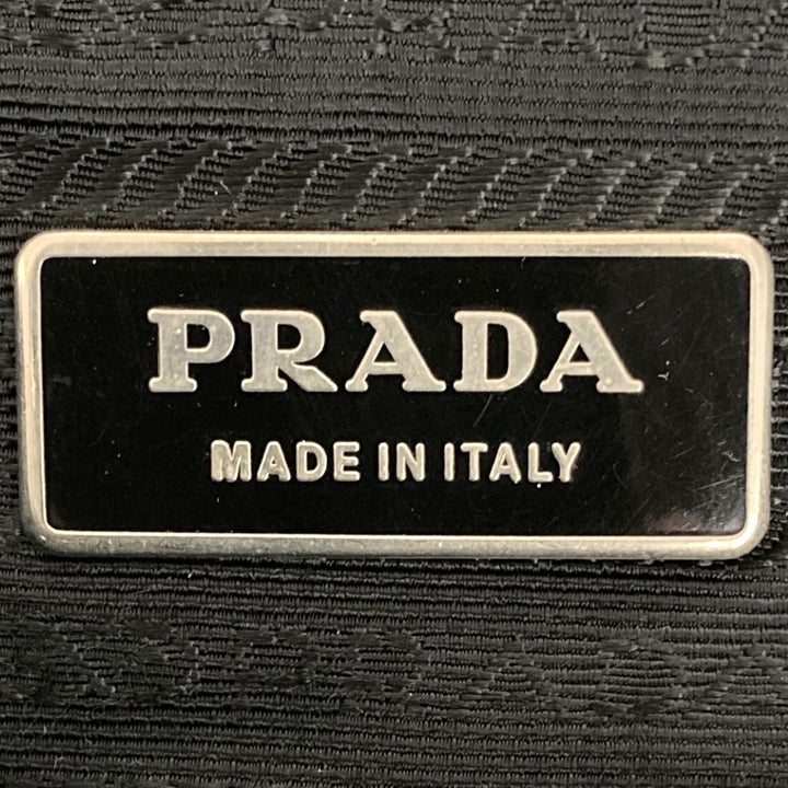 PRADA プラダ 
 ショルダーバッグ 
ナイロン ブラック
