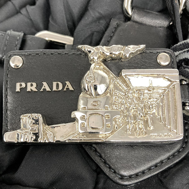 PRADA プラダ 
 ショルダーバッグ 
ナイロン ブラック