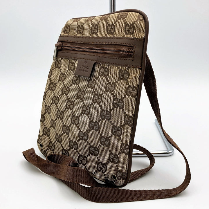 GUCCI グッチ 
 90479 ショルダーバッグ 
GGキャンバス ブラウン