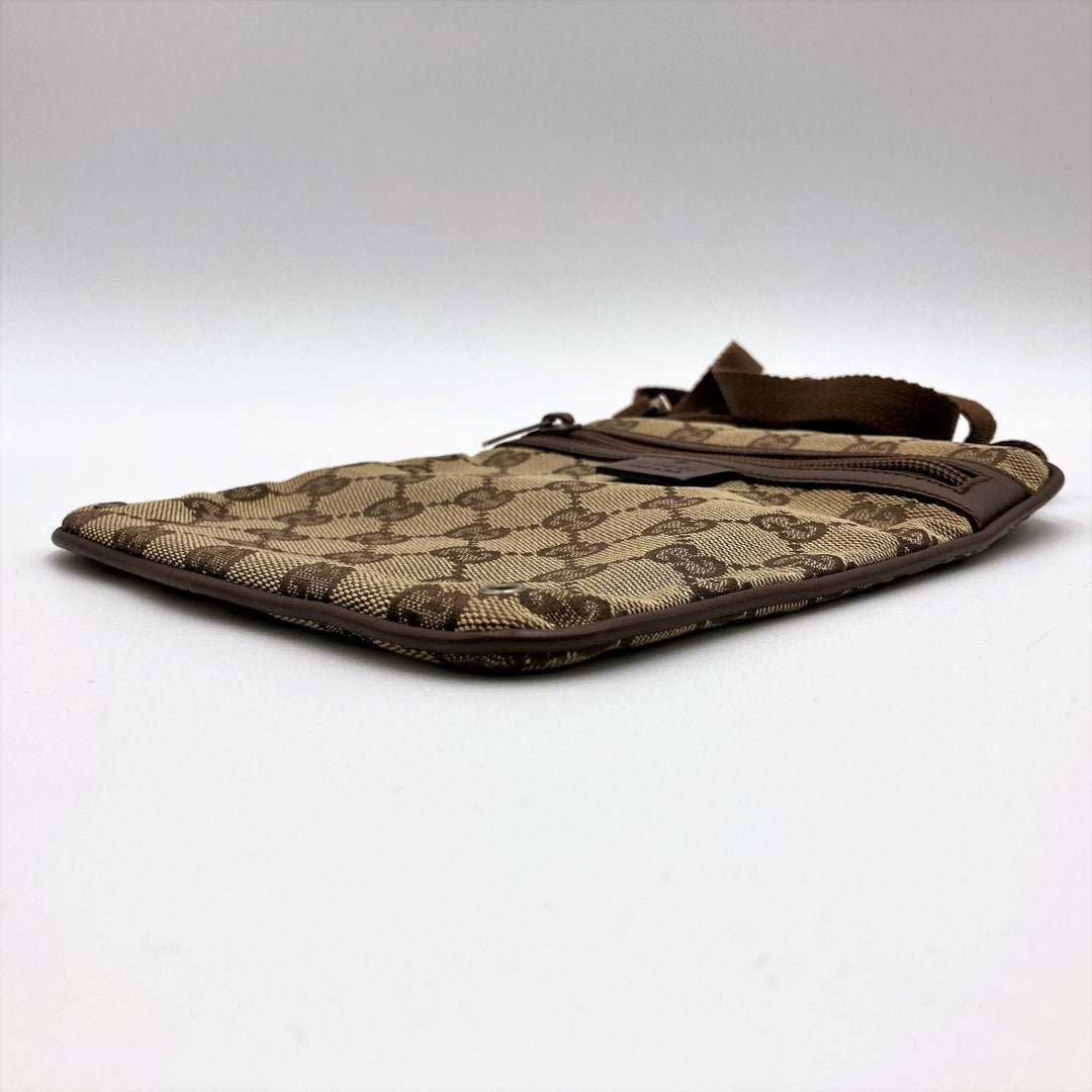 GUCCI グッチ 
 90479 ショルダーバッグ 
GGキャンバス ブラウン