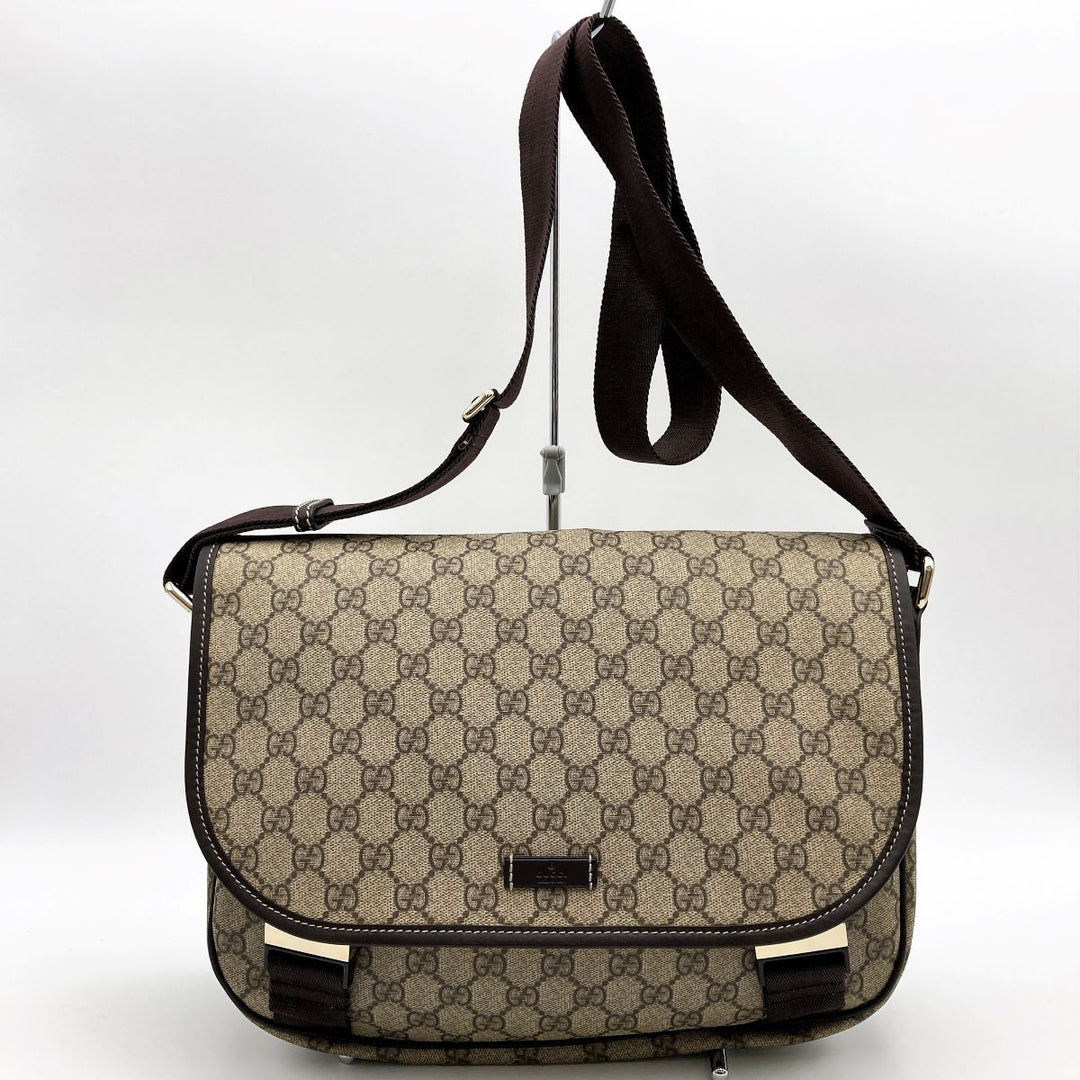 GUCCI グッチ 
 201732 ショルダーバッグ 
GGスプリームキャンバス ブラウン