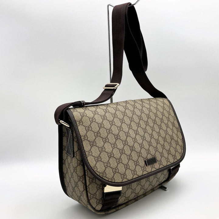 GUCCI グッチ 
 201732 ショルダーバッグ 
GGスプリームキャンバス ブラウン