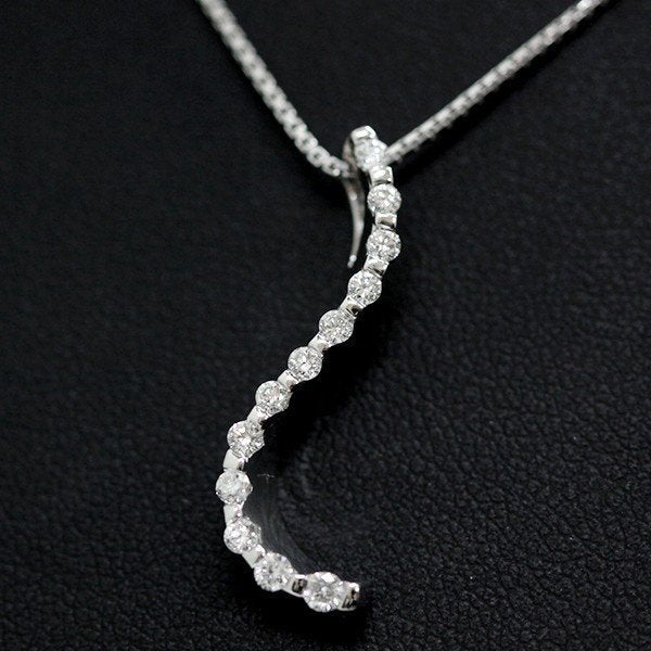 K18WG 
ネックレス
 ダイヤモンド：0.30ct 5.2g