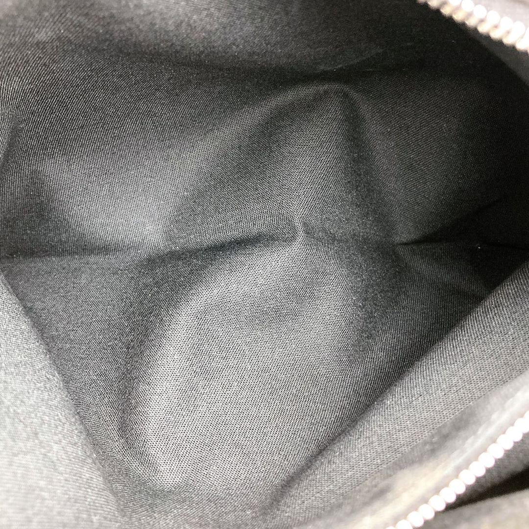 LOUIS VUITTON ルイ・ヴィトン 
 M30162 ショルダーバッグ 
レザー ブラック