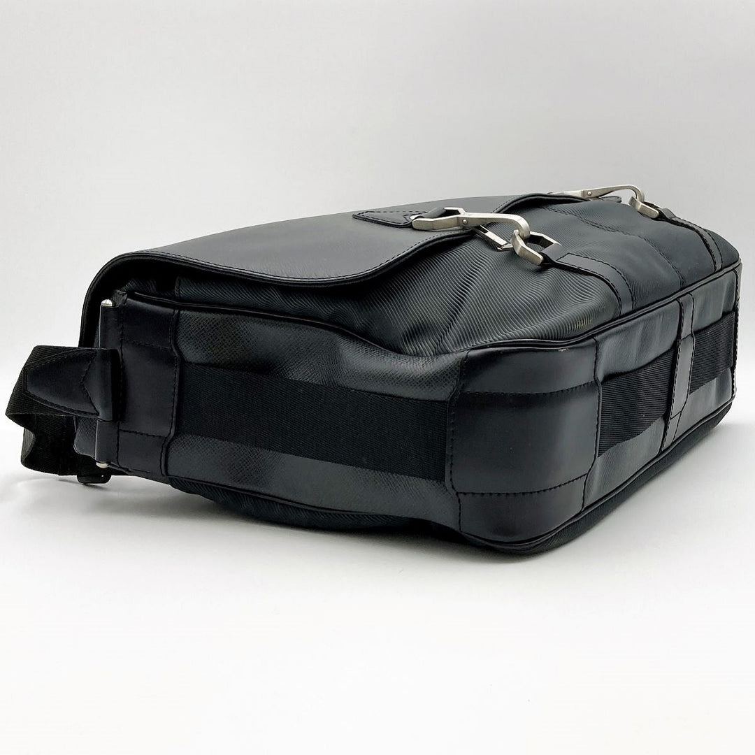LOUIS VUITTON ルイ・ヴィトン 
 M30162 ショルダーバッグ 
レザー ブラック