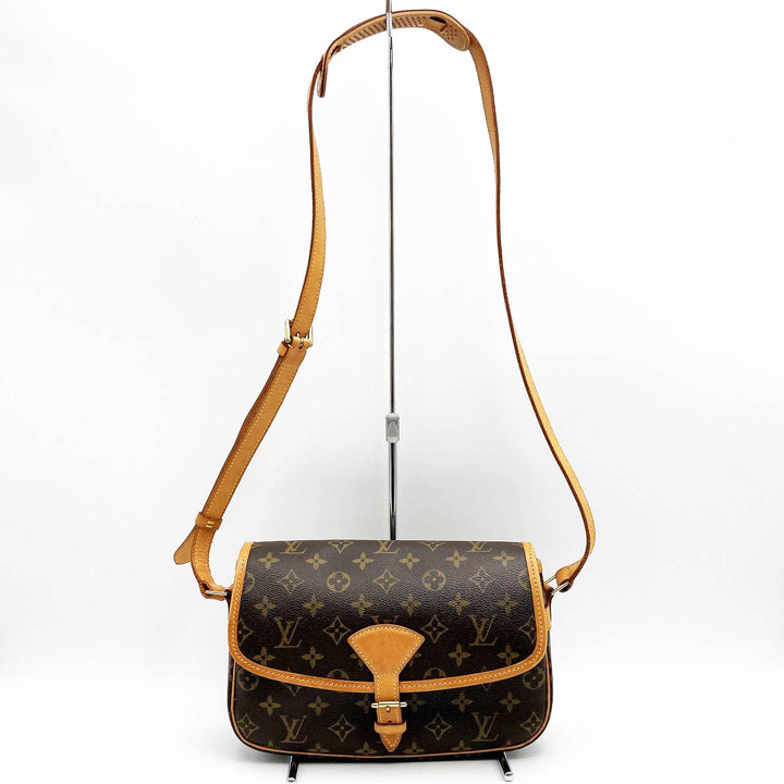 LOUIS VUITTON ルイ・ヴィトン 
 ソローニュ  M42250 ショルダーバッグ 
PVC ブラウン