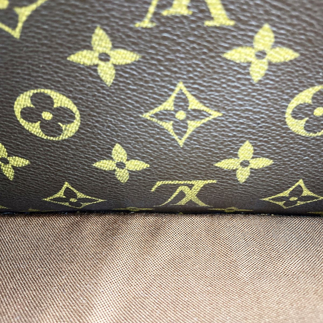 LOUIS VUITTON ルイ・ヴィトン 
 ソローニュ  M42250 ショルダーバッグ 
PVC ブラウン